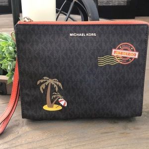 Michael Kors Jet Set Travel Pouch/Wristlet